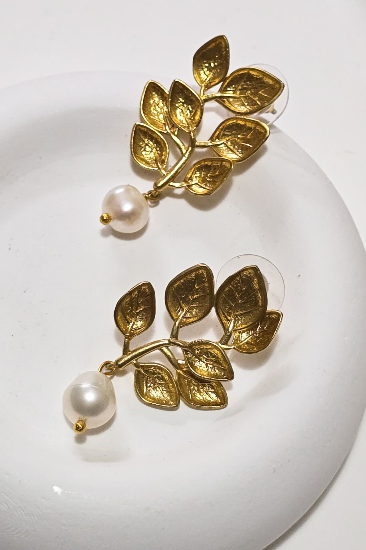 Daphne İncili Küpe