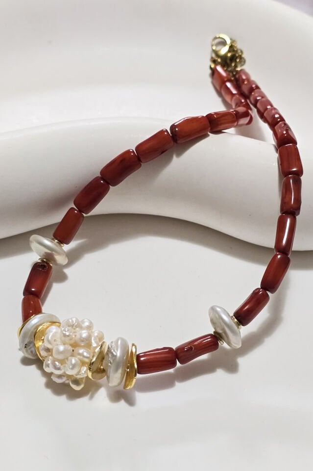 İncili Mercan Kolye