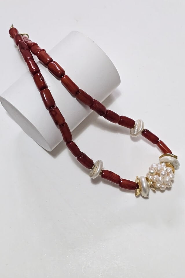 İncili Mercan Kolye