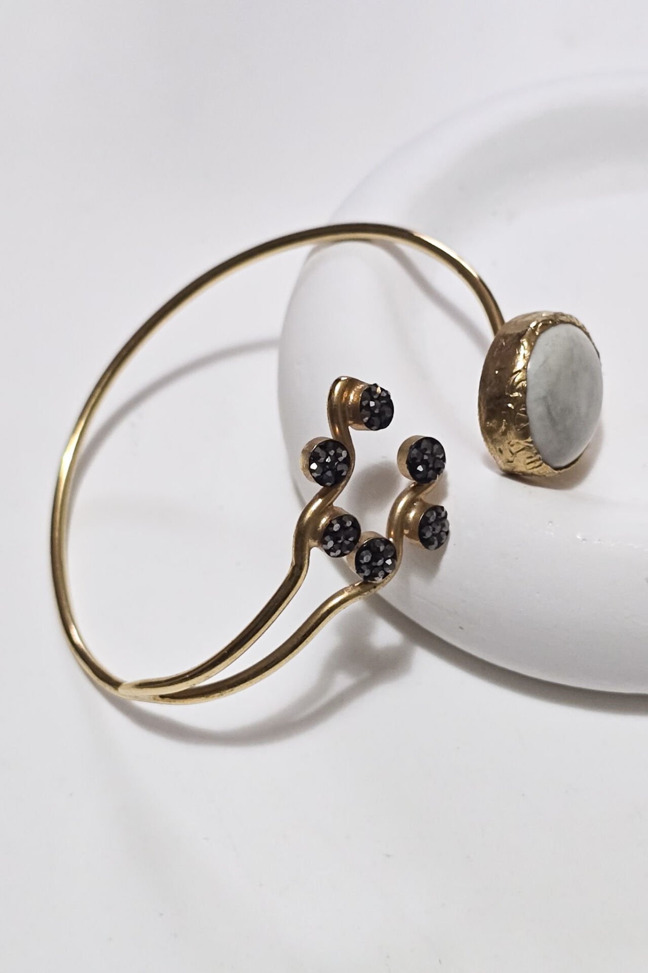 Howlite Flow Bileklik