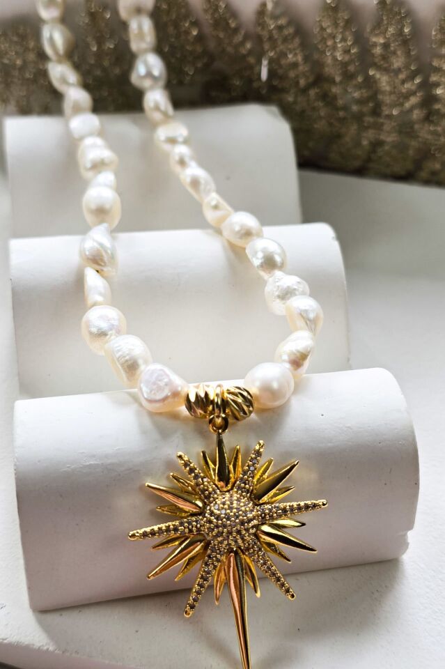 İncili Kuzey Yıldızı Kolye Gold