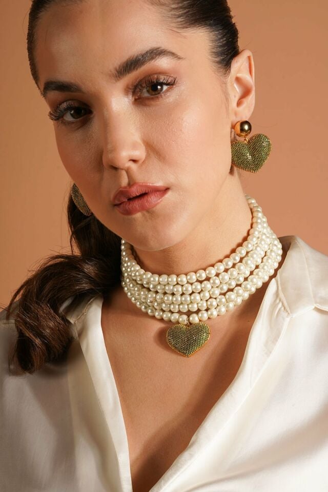 Kalp ve İncili Kolye