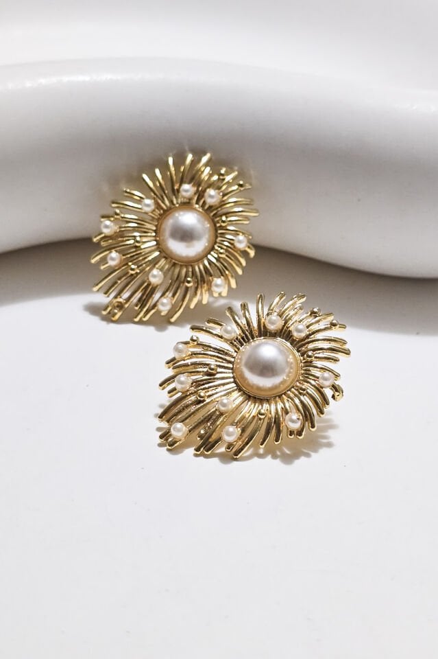 İnci Güneşi Küpe