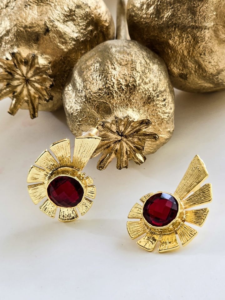 Ateşin Büyüsü Küpe