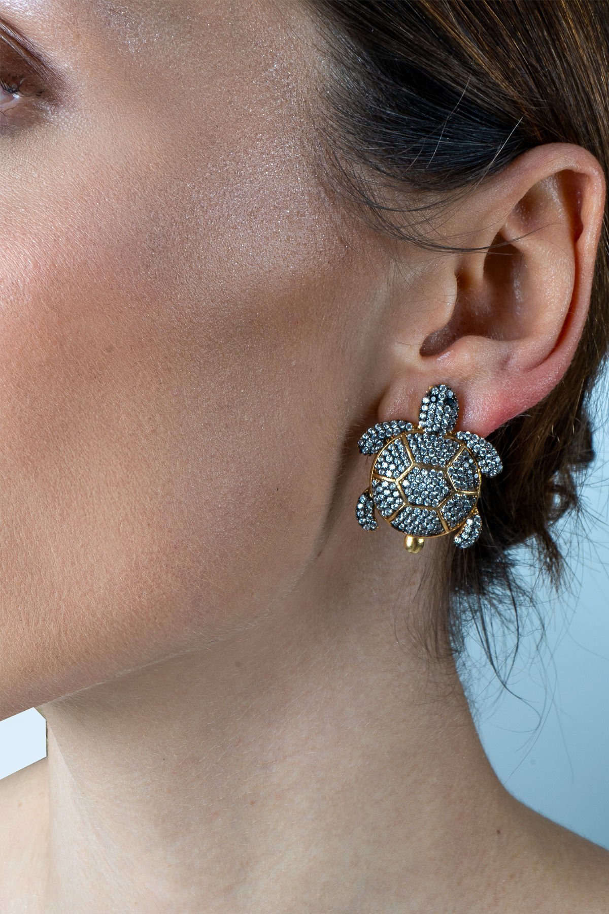 Zirkon Taşlı Kaplumbağa Küpe