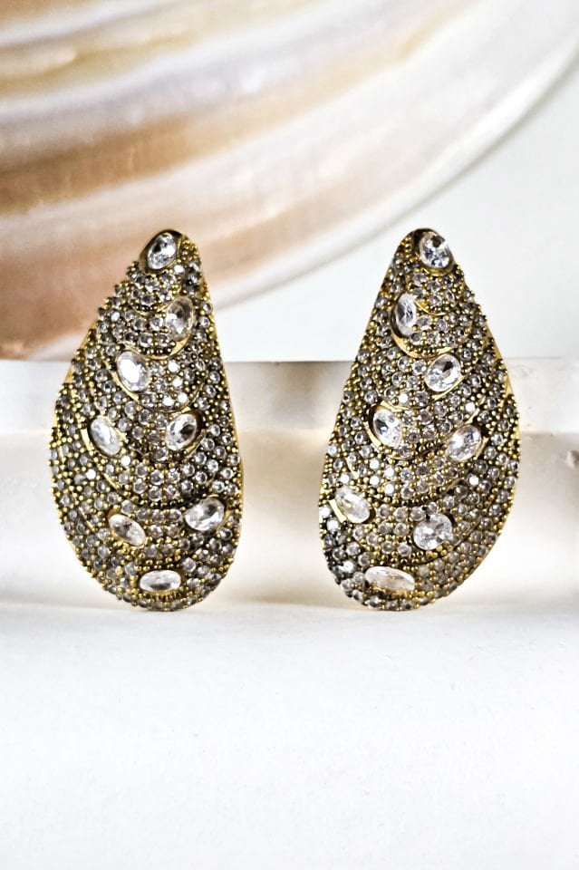 Zirkon Taşlı Midye Küpe