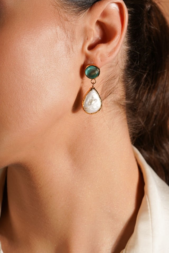 Kedi Gözü Taşlı İnci Küpe Siyah