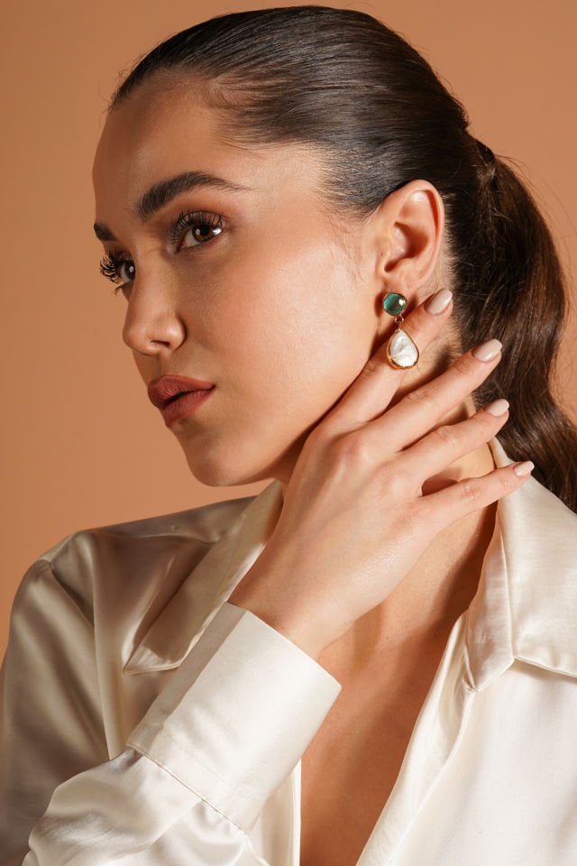 Kedi Gözü Taşlı İnci Küpe Yeşil