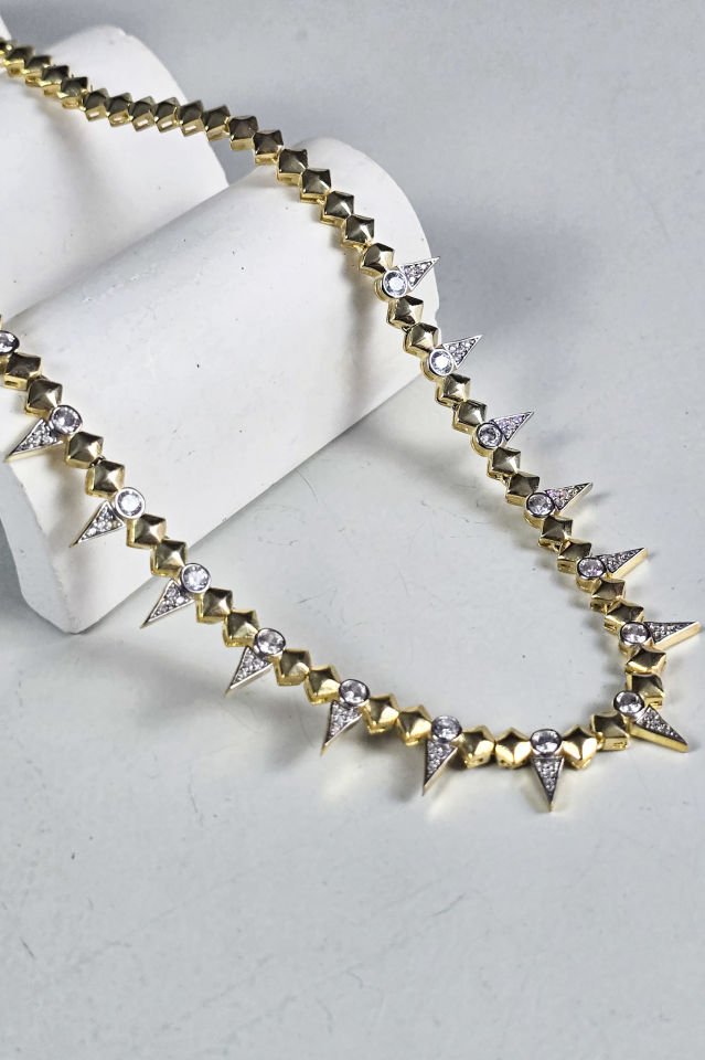 925 Ayar Gümüş 14 Ayar Altın Kaplama Üçgen Taş Detaylı Kolye