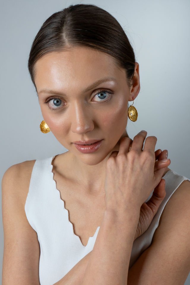 Pearl in the Middle Küpe