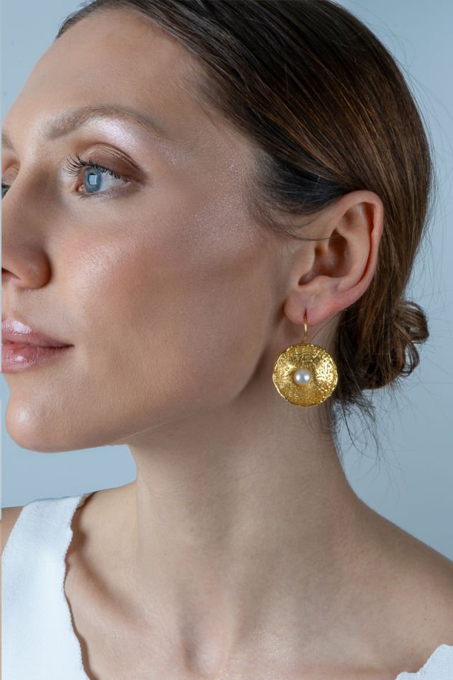 Pearl in the Middle Küpe