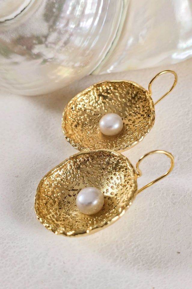 Pearl in the Middle Küpe