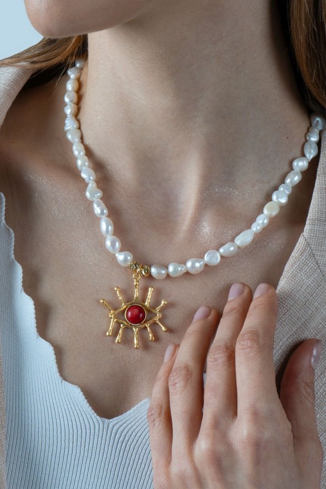 Red Eye and Pearl  Kolye