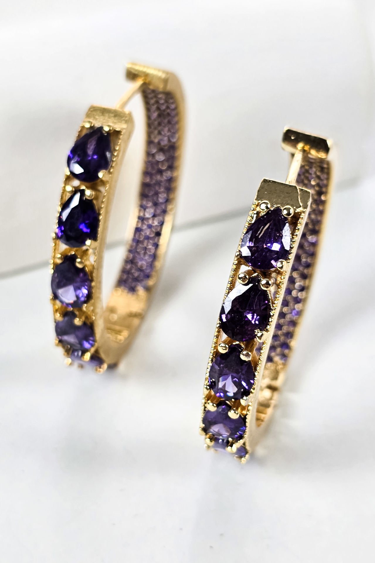 Zirkon Taşlı Halka Küpe Mor