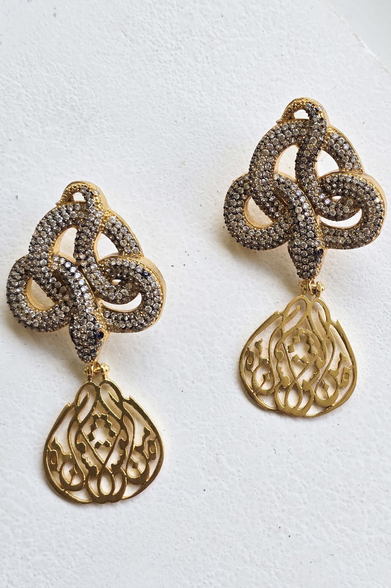 Miras Serisi: Mine'l Aşk - Zirkon Taşlı Küpe