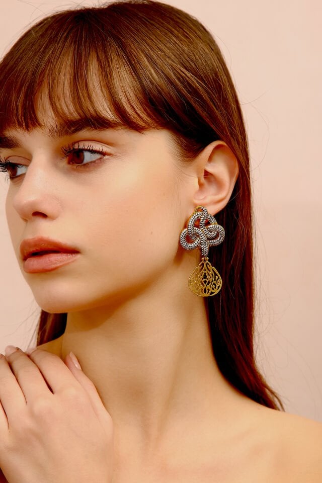 Miras Serisi: Mine'l Aşk - Zirkon Taşlı Küpe