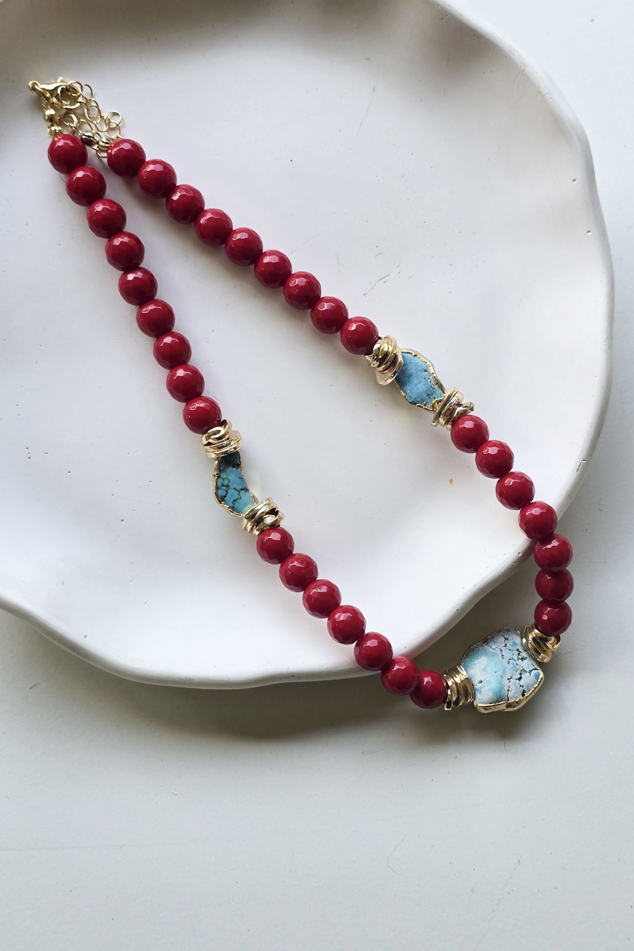 Turkuaz & Mercan Taşlı Kolye