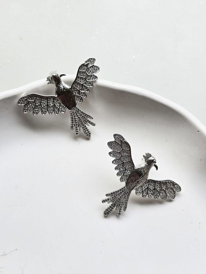 Anka Küpe / Sallantısız