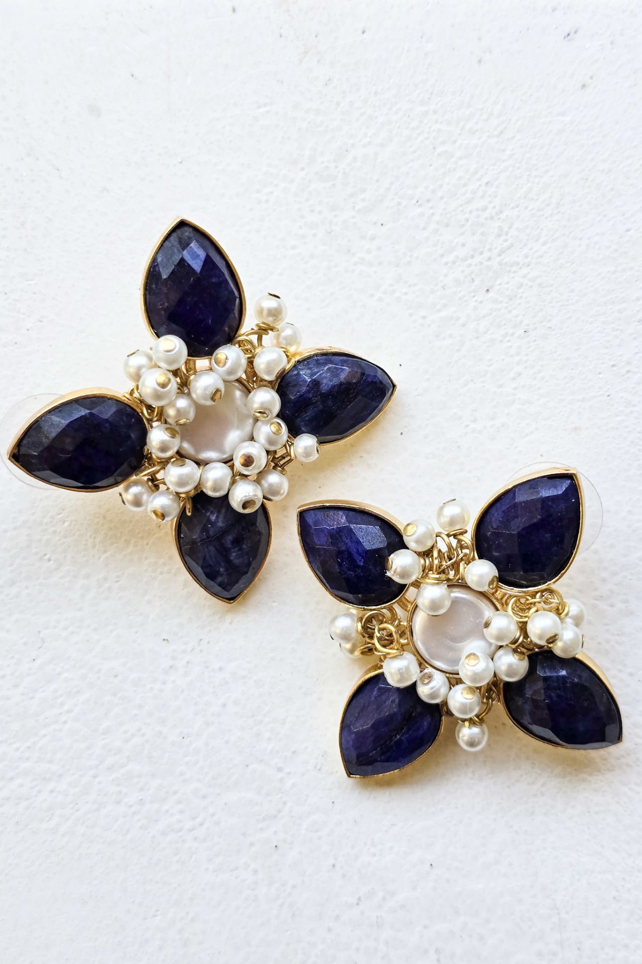 İncili Çiçek Küpe Lacivert