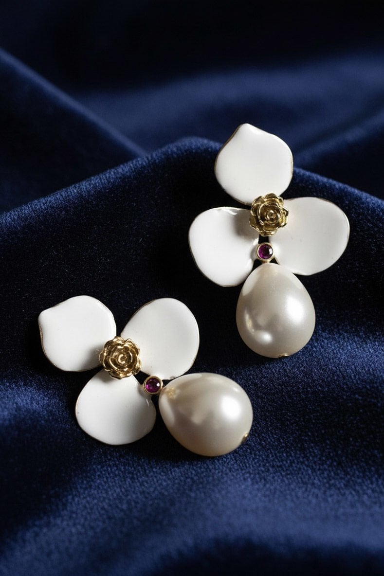 Üç Yapraklı İnci Küpe