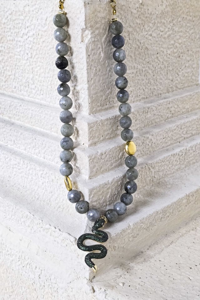 Anima Serpentis Labradorit Kolye