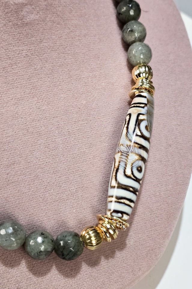 StormEye Labradorit Kolye