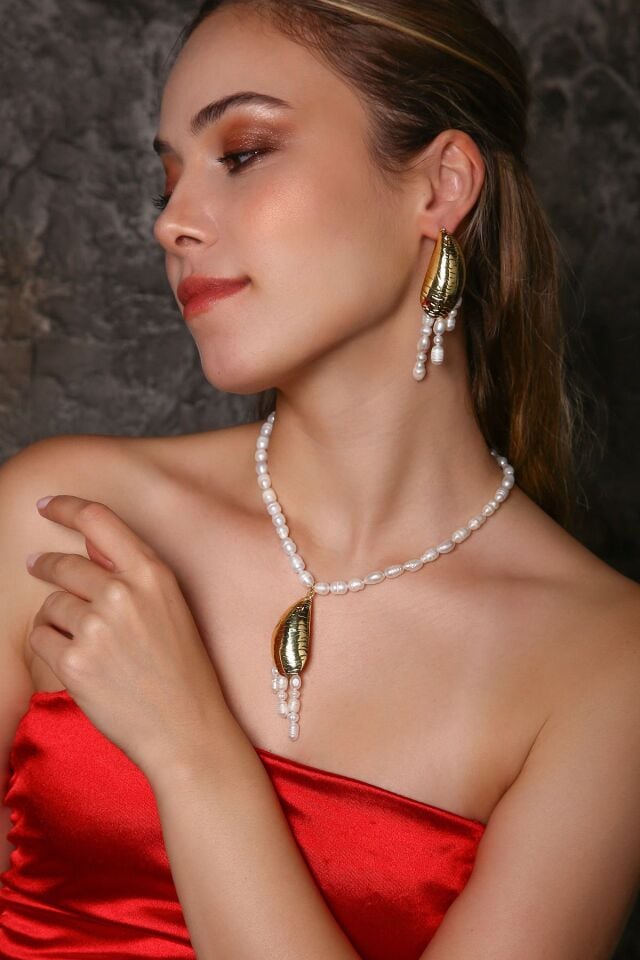 Oyster İncili Kolye