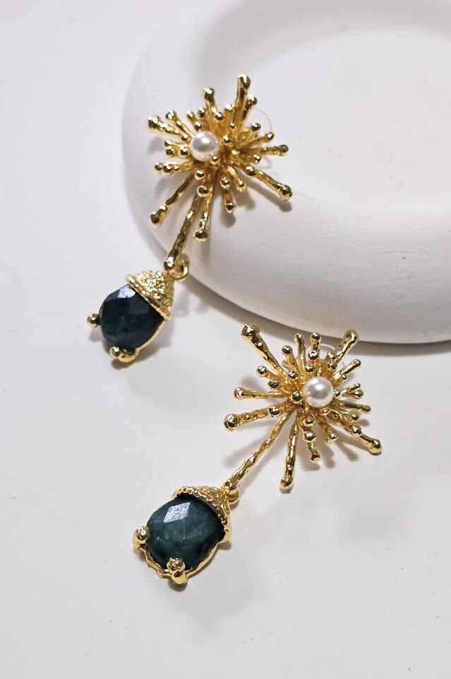 Güneşin Dengesi Küpe Zümrüt